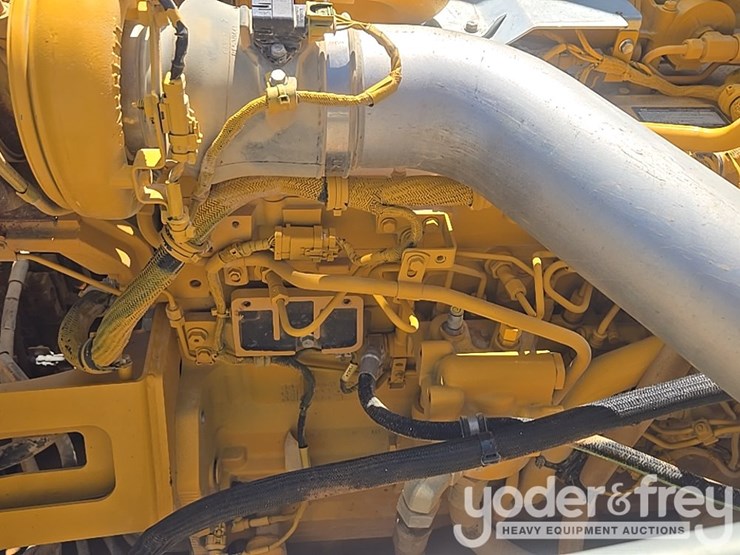 2023-deere-260e-image-39