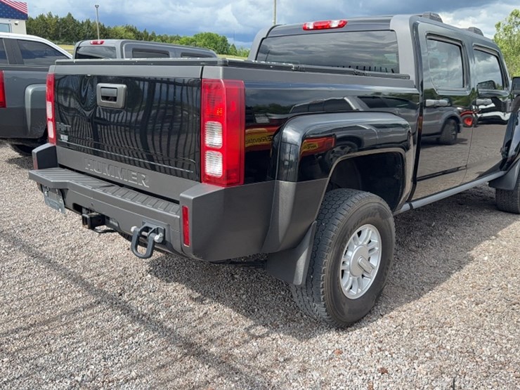 #3012-•-2009-hummer-h3t-pickup-truck-image-8