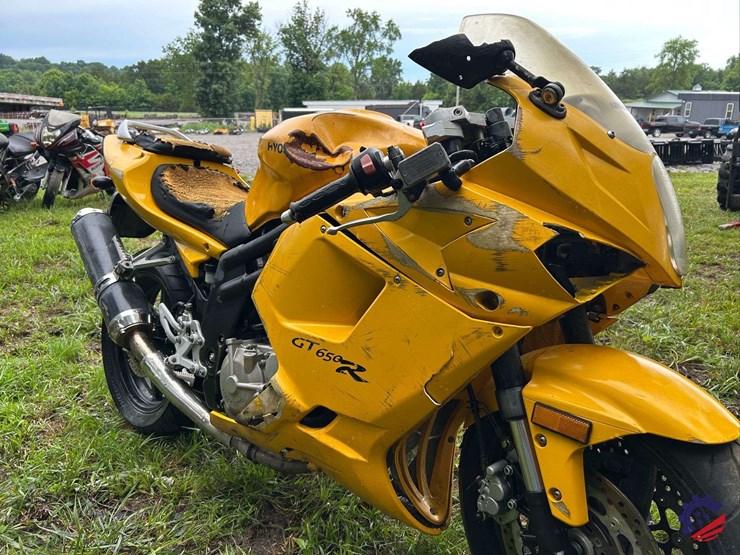 2008-hyosung-gt650-motorcycle-image-7