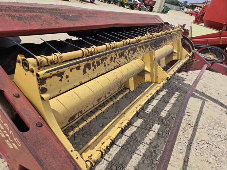 new-holland-489-image-3