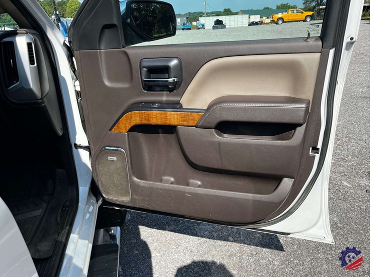 2018-gmc-sierra-z71-slt-truck-image-63