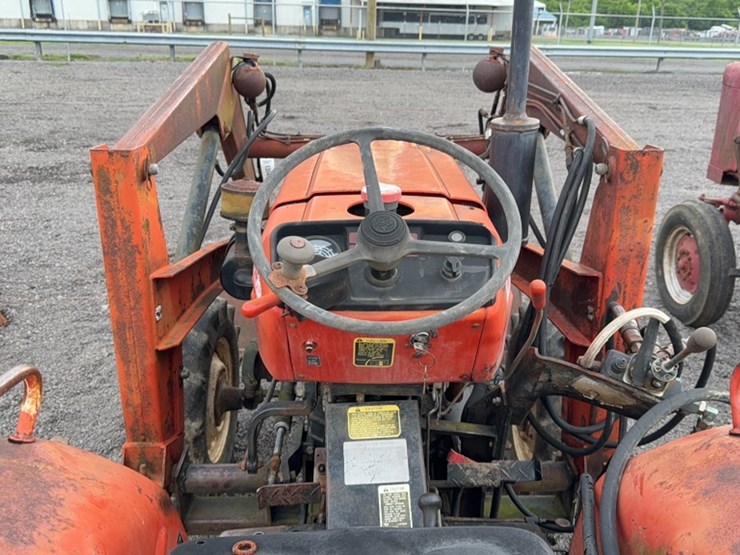#3072-•-yanmar-276d-tractor-image-11