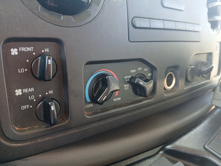 2009-ford-e450-image-59