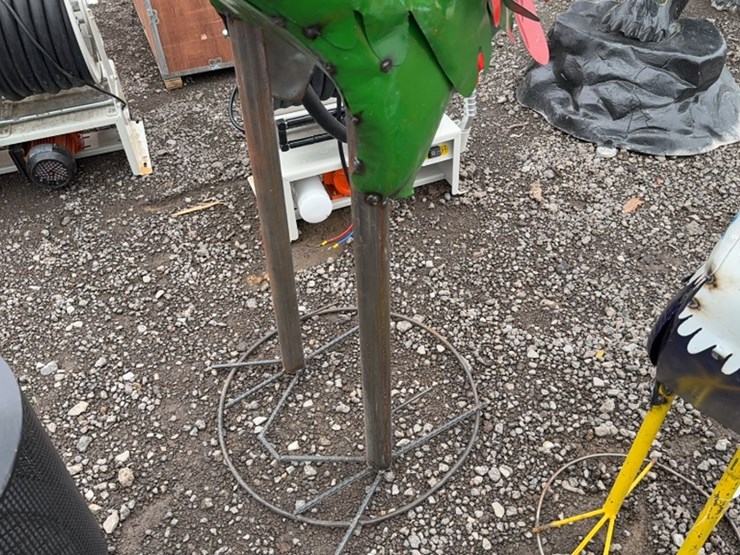 #6019-•-76"-tall-metal-rooster-image-2
