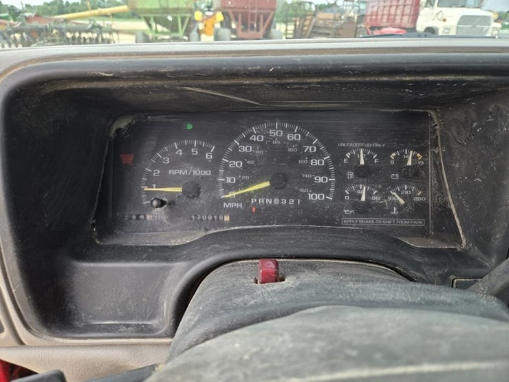 2000-chevrolet-3500-image-15
