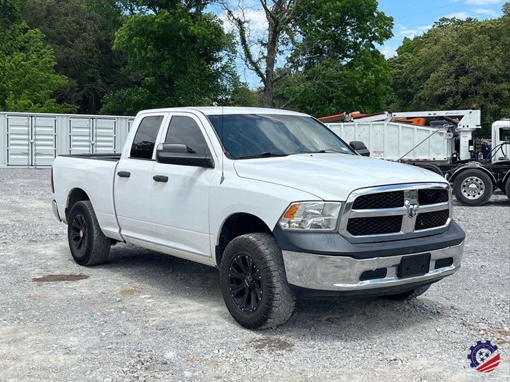 2014-dodge-1500-image-11