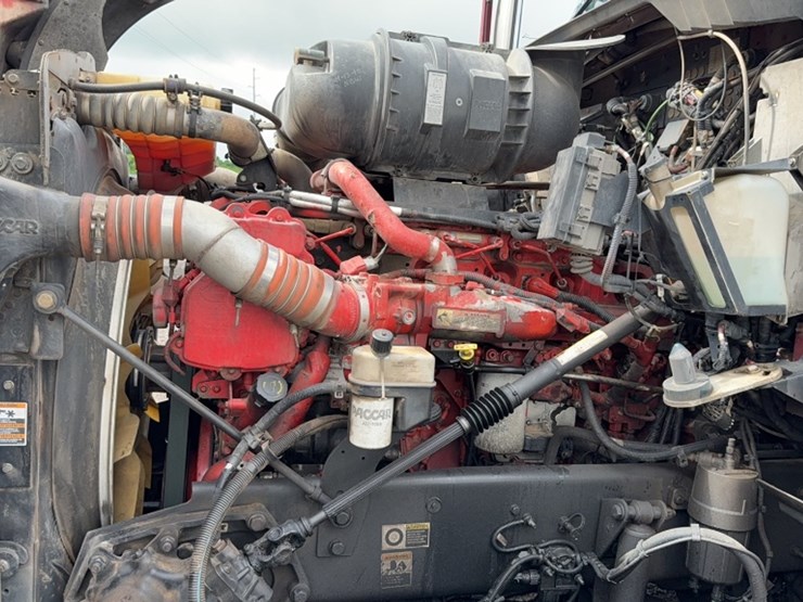 2014-kenworth-t660-image-26