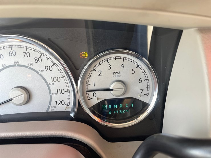 2009-chrysler-aspen-image-18
