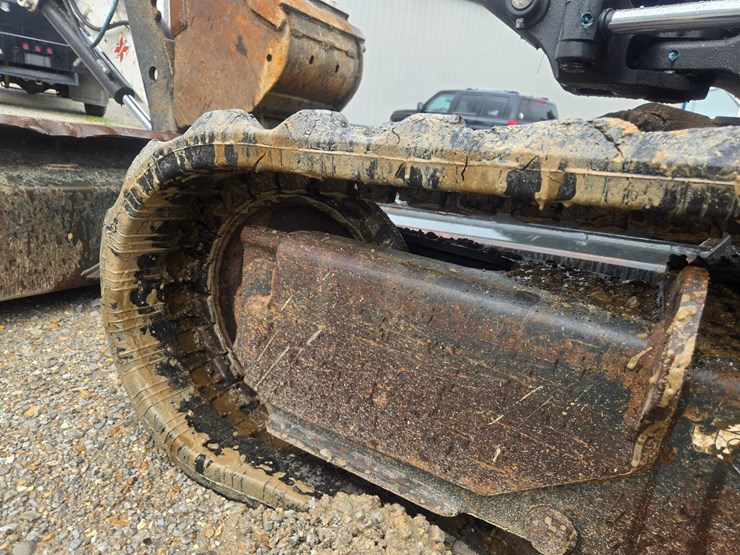 2022-bobcat-e42-image-79