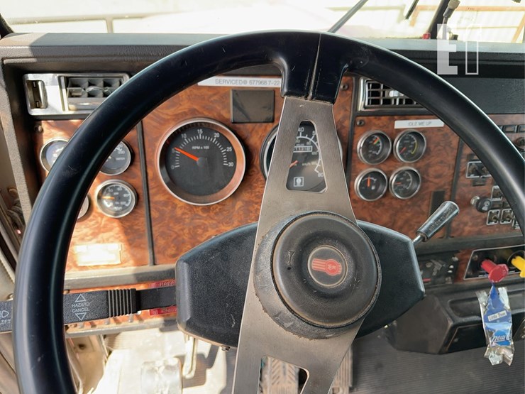 2000-kenworth-t800-image-60
