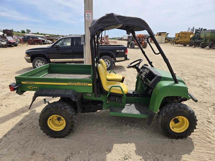 2004-john-deere-gator-image-4