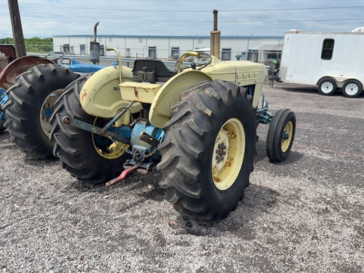 ford-tractor-image-8