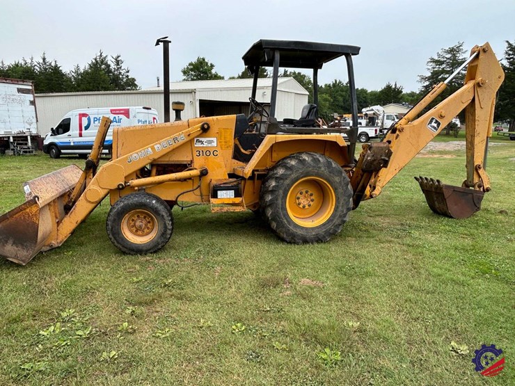 1989-john-deere-310-image-3