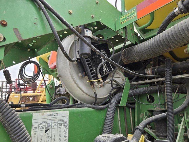 john-deere-1770nt-image-13
