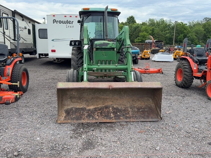 john-deere-2355-image-2