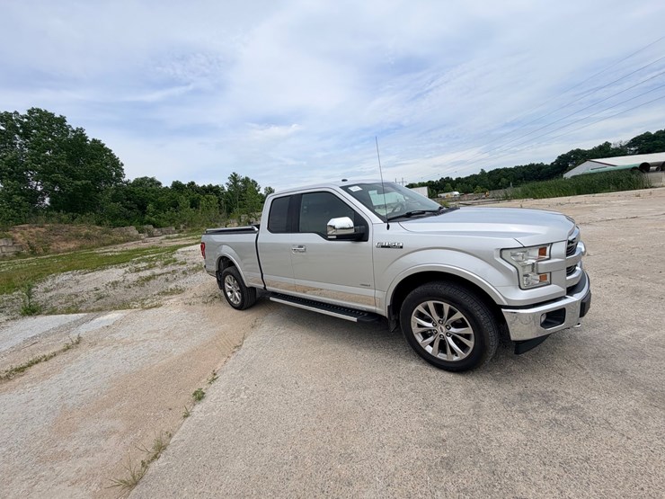 2017-ford-f150-image-18
