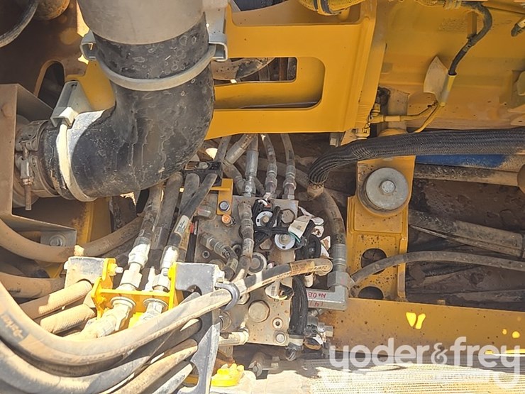 2023-deere-260e-image-37