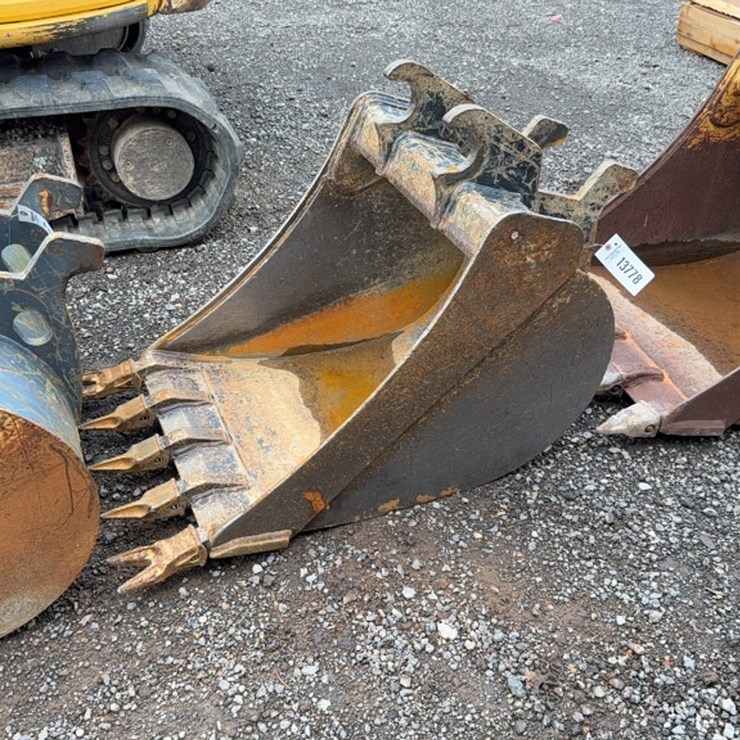 DEERE 60G