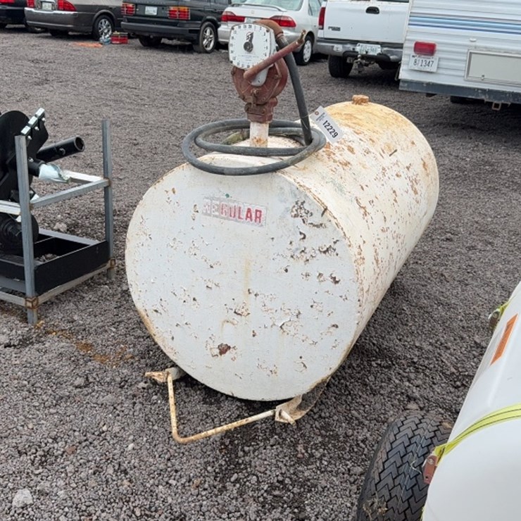 #3037 • FUEL TANK W/ MANUAL PUMP & HOSE