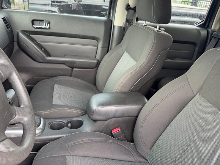 #3013-•-2009-hummer-h3t-pickup-truck-image-19
