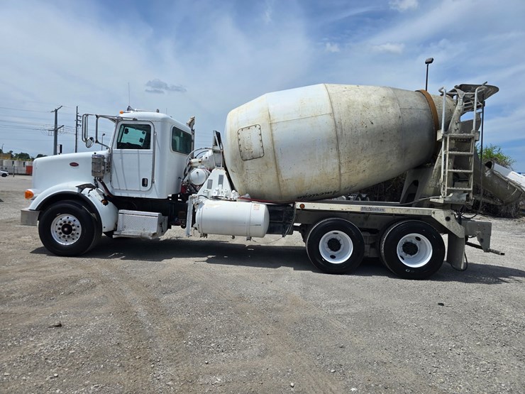 2009-peterbilt-365-image-7