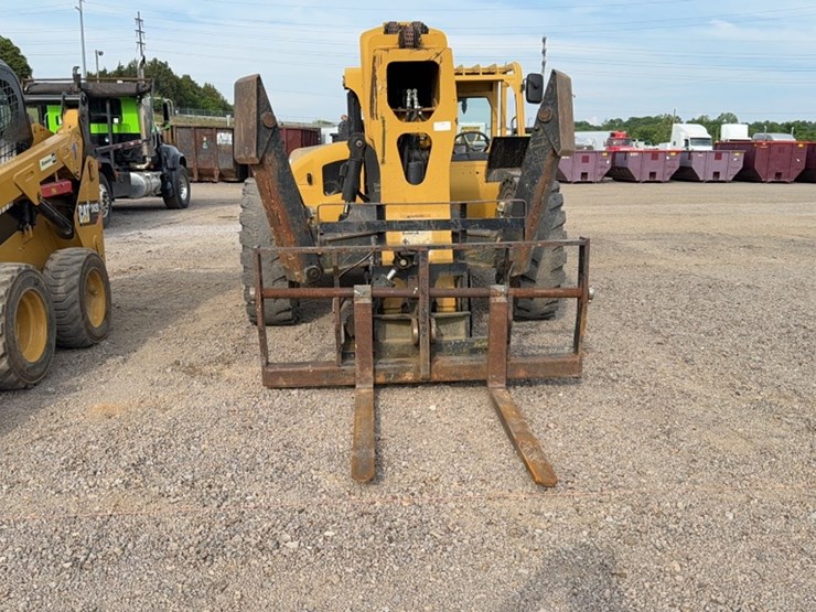 2008-caterpillar-tl1055-image-2