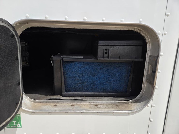 2018-kenworth-t680-image-16