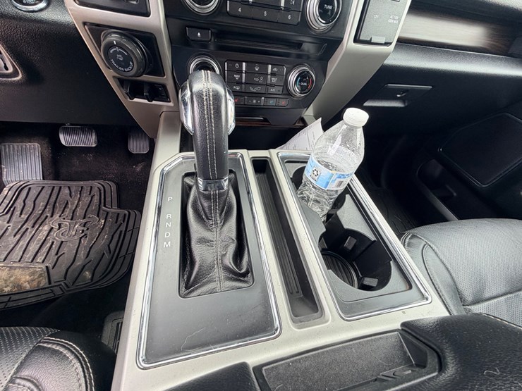 2017-ford-f150-image-60