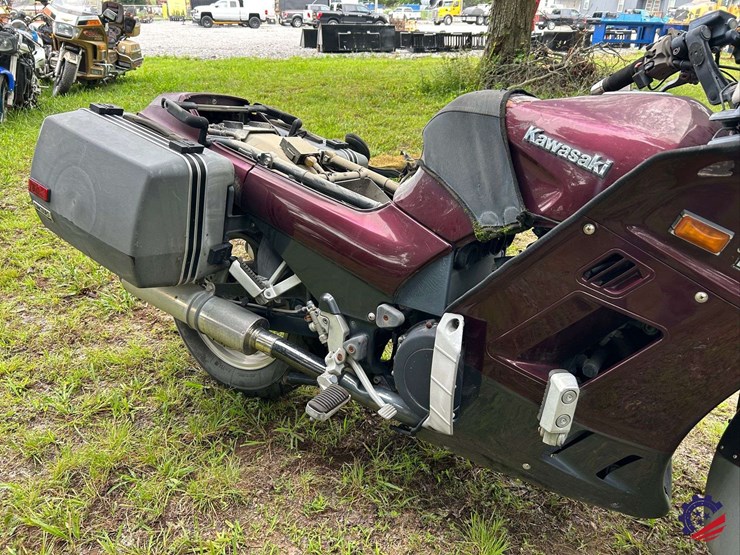 1995-kawasaki-concours-motorcycle-image-26
