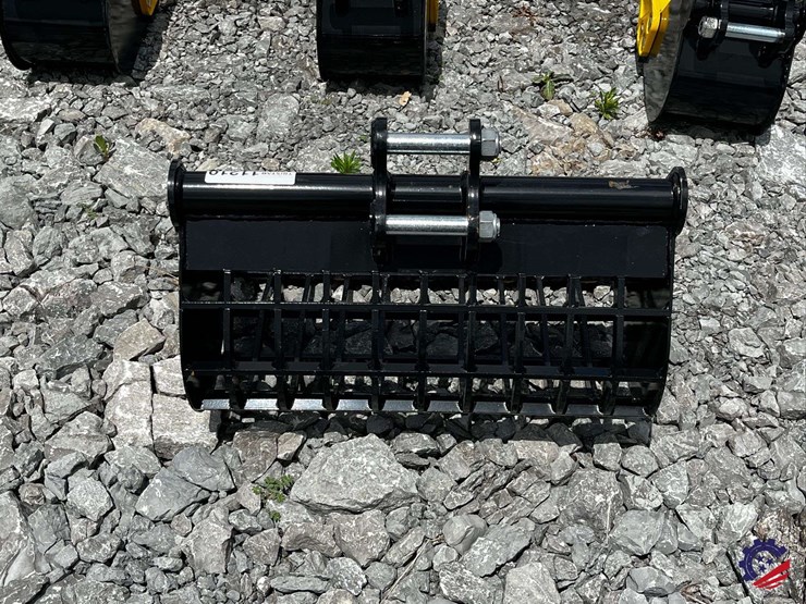 unused-2026-ce-24in-grid-bucket-image-5
