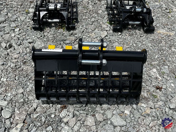 unused-2026-ce-24in-grid-bucket-image-5