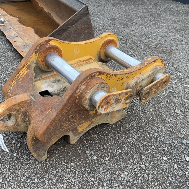 #2022 • CAT EXCAVATOR HYD QUICK COUPLER
