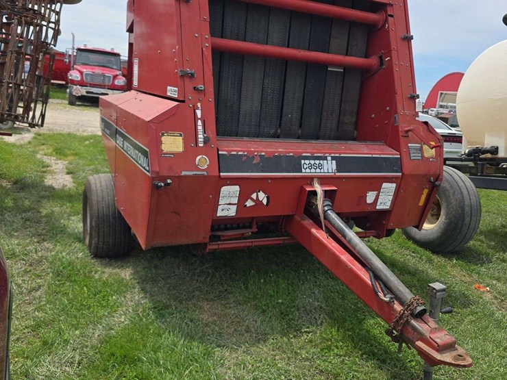 2025-case-ih-8465-image-1