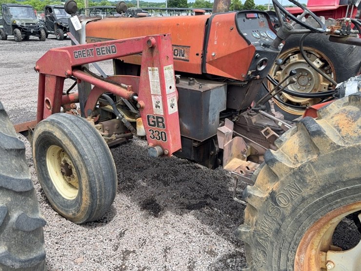massey-ferguson-261-image-11