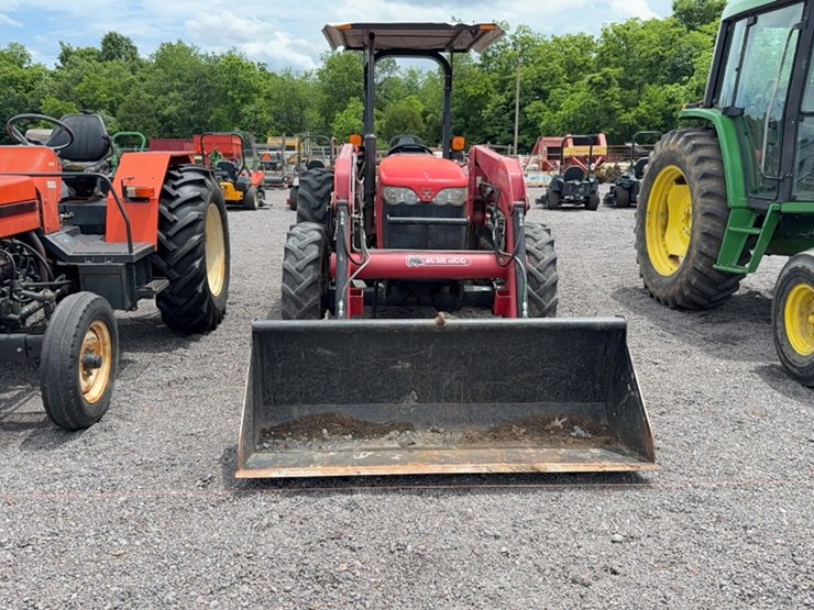 massey-ferguson-2615-image-2