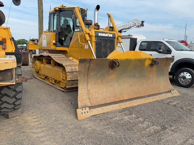 komatsu-d65ex-image-3