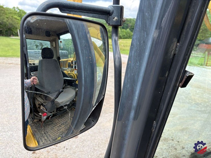 2014-komatsu-pc360-lc-10-image-106