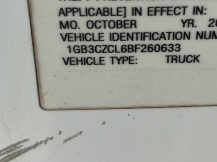 2012-chevrolet-3500-image-12