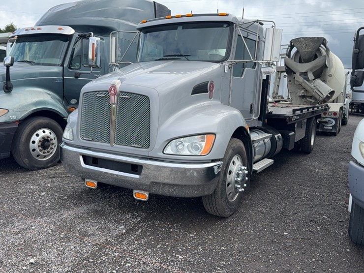 2019-kenworth-t270-image-1