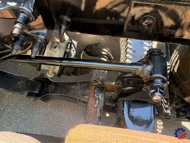 2020-peterbilt-579-image-40