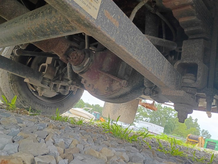 2011-ford-f550-image-93