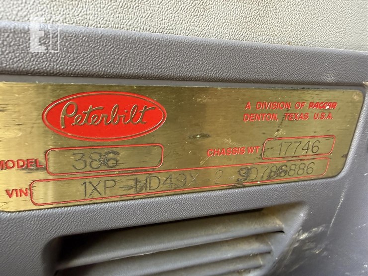 2009-peterbilt-386-image-63
