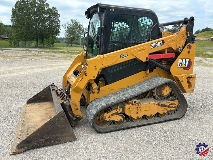 2020-caterpillar-259d3-image-1