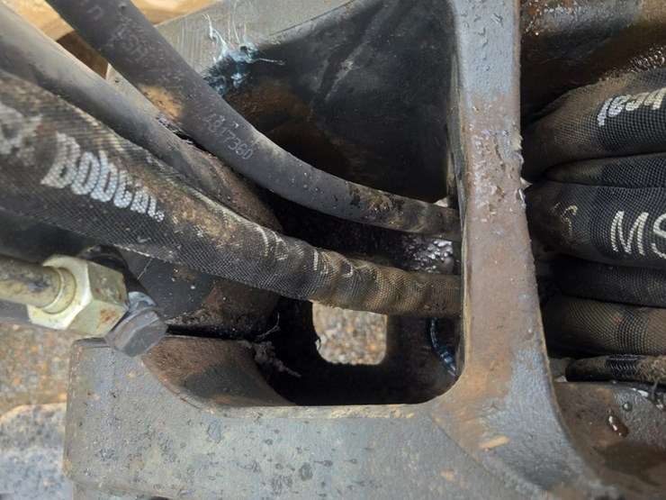 2022-bobcat-e42-image-56