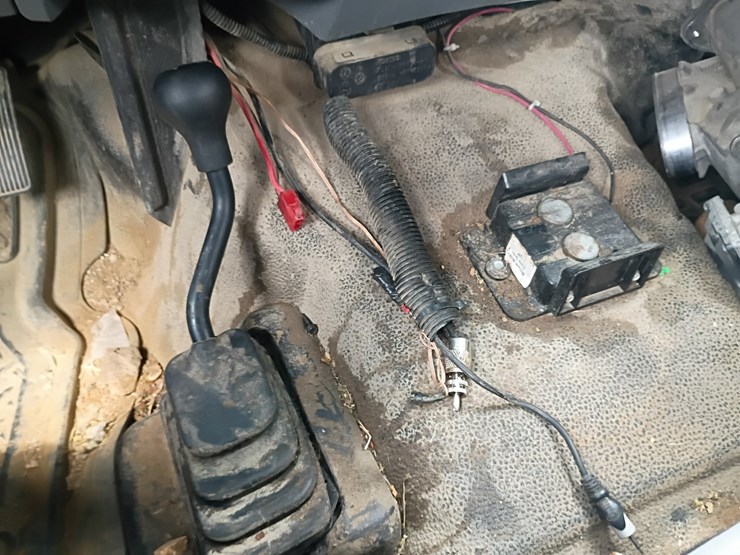 2011-ford-f550-image-42