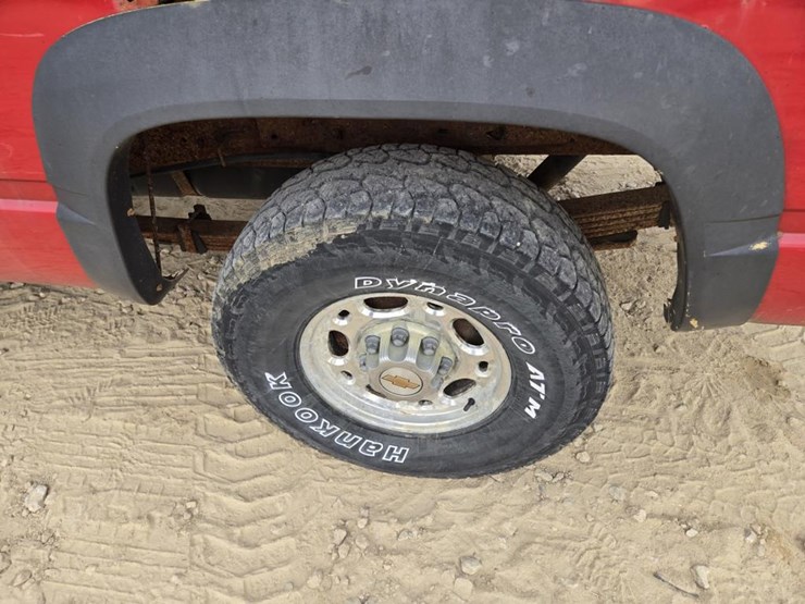 2000-chevrolet-3500-image-10