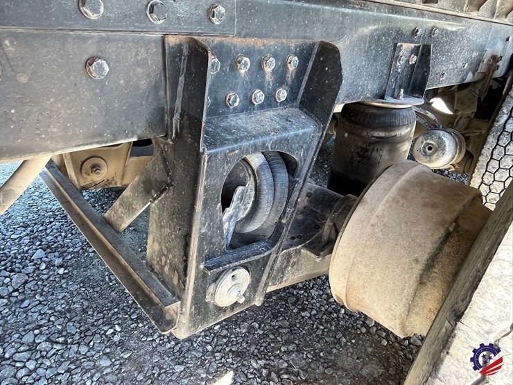 2017-kenworth-t680-image-26