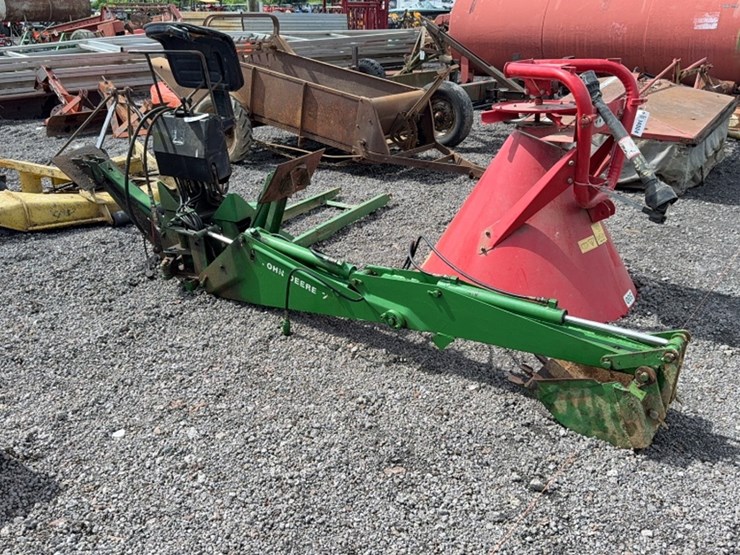 john-deere-7-image-1