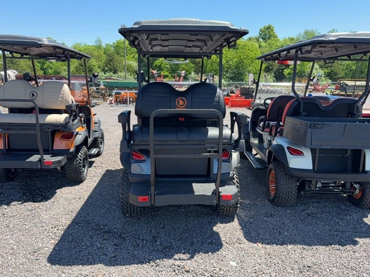 #3092-•-2026-wolverine-kb-g4t2h-electric-golf-cart-image-8