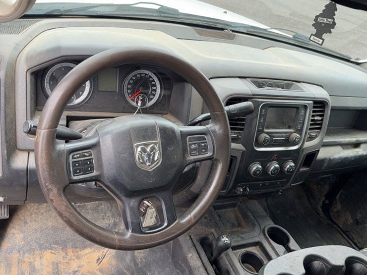 2014-dodge-2500-image-21